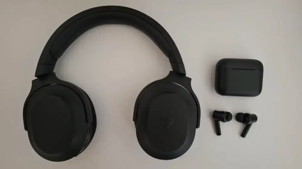 Razer Hammerhead TWS & Razer Barracuda X