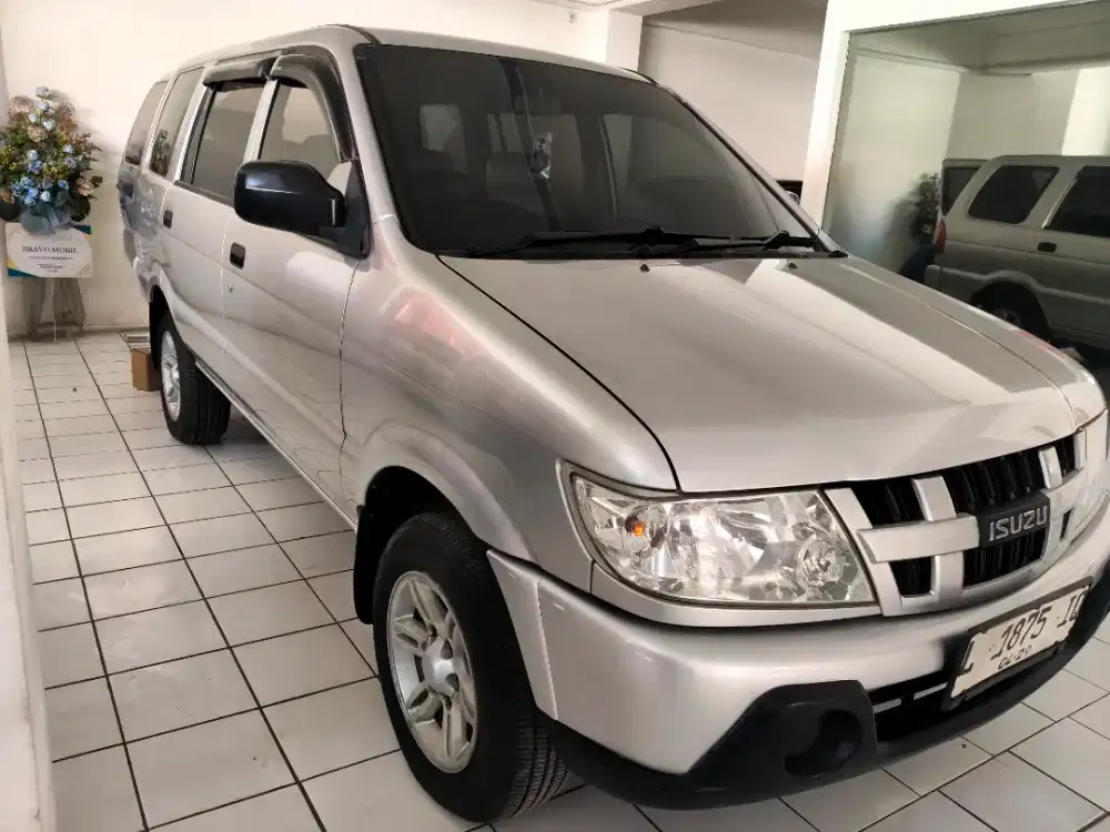 Isuzu Panther 2009 Tgn1 L Orisinil Istimewa sekali