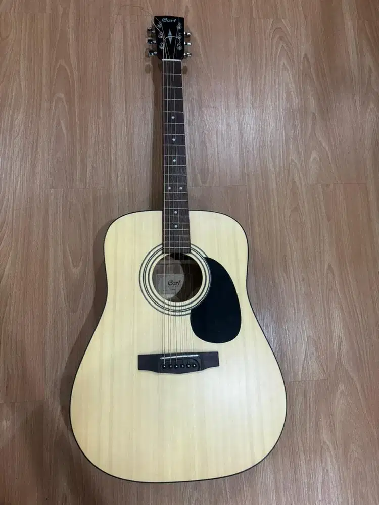 Dijual.. gitar akustik CORT terawat