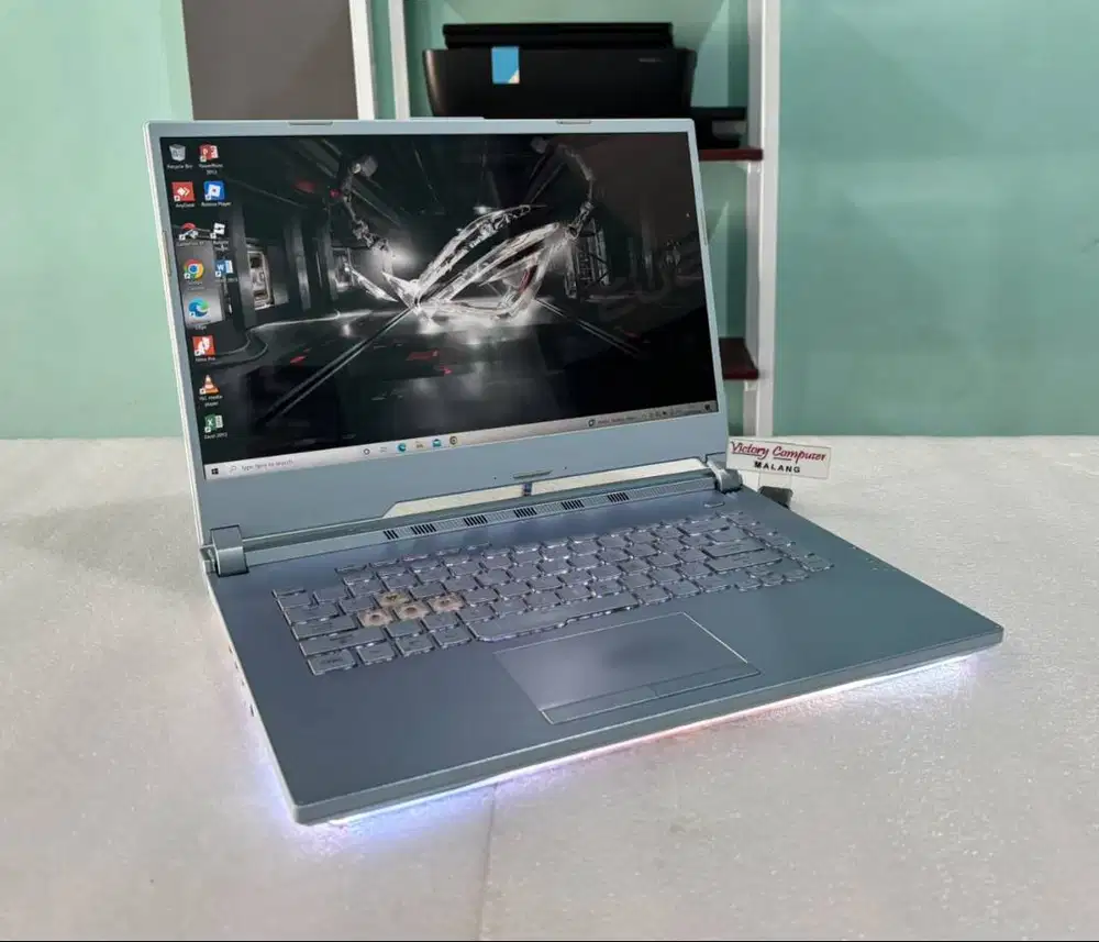 ASUS ROG Strix 512 Core i7 GTX1650Ti RAM 16GB GAMING