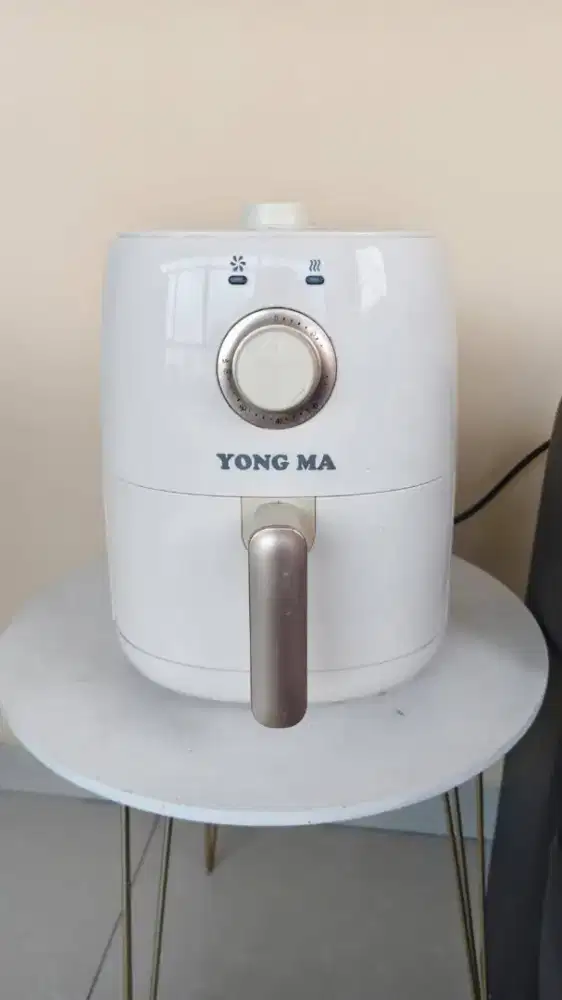 Dijual air fryer Yong ma