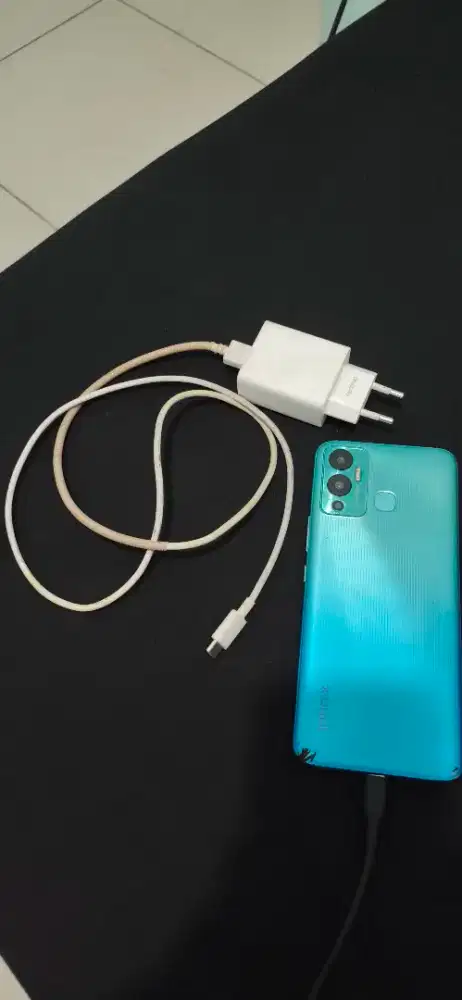 Infinix hot 12 play 4/128