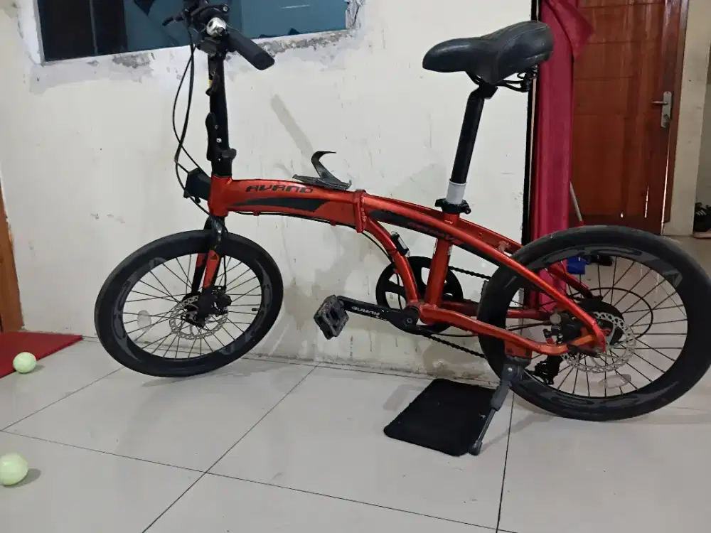 Dijual sepedah lipat jarang banget dipake masih bagus