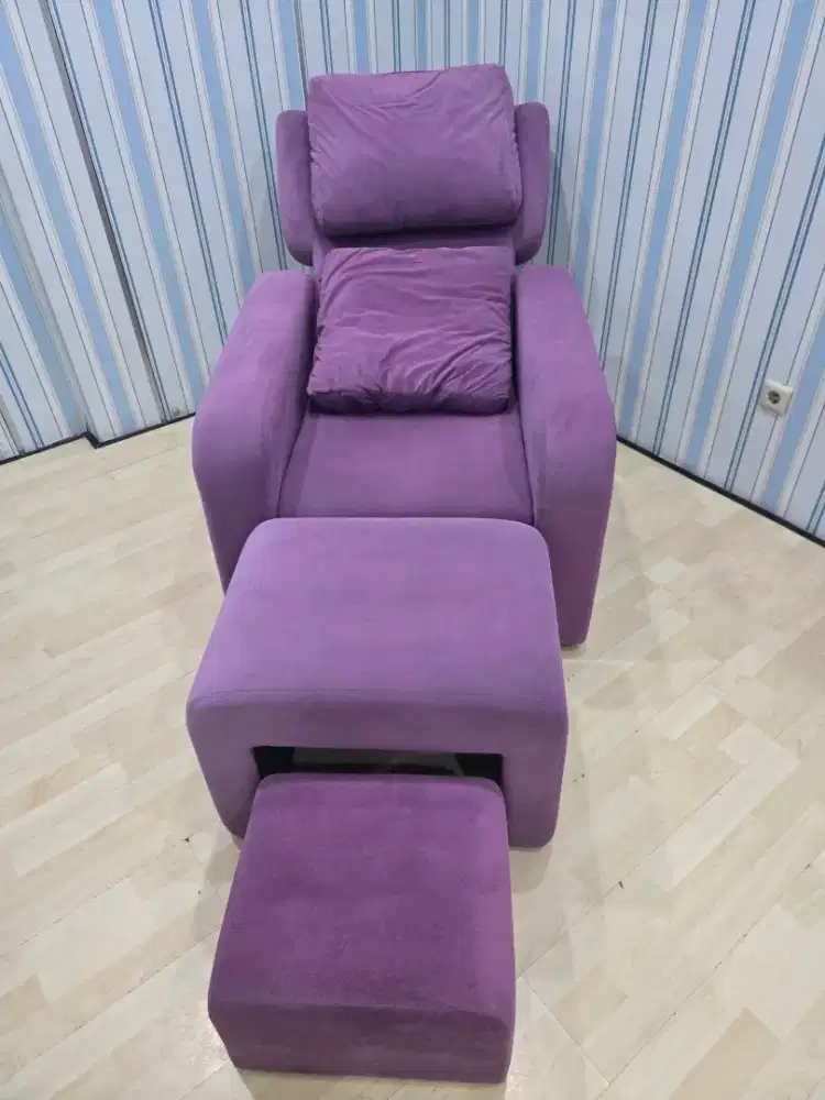 Kursi sofa refleksi