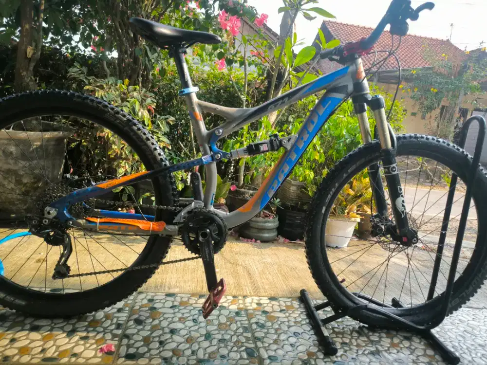 MTB FULLSUSPENSION