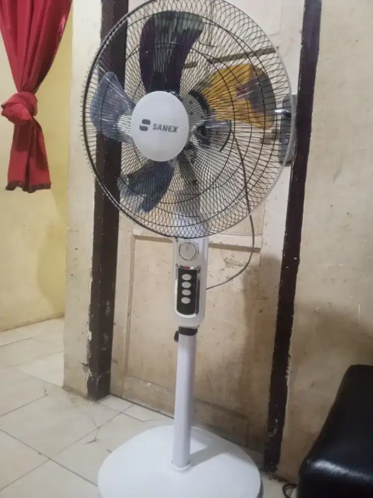 Kipas angin merek Sanex