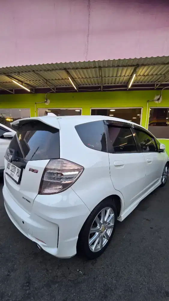 JAZZ RS 2013 AT WHITE PEARL
