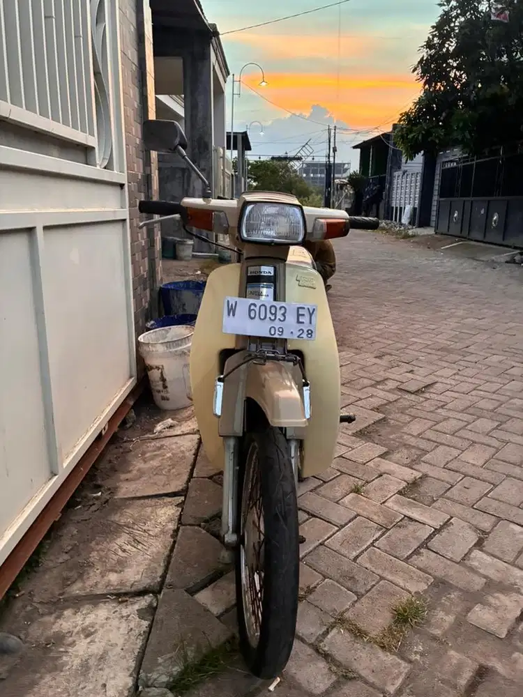 Astrea Prima 1991 W Surabaya