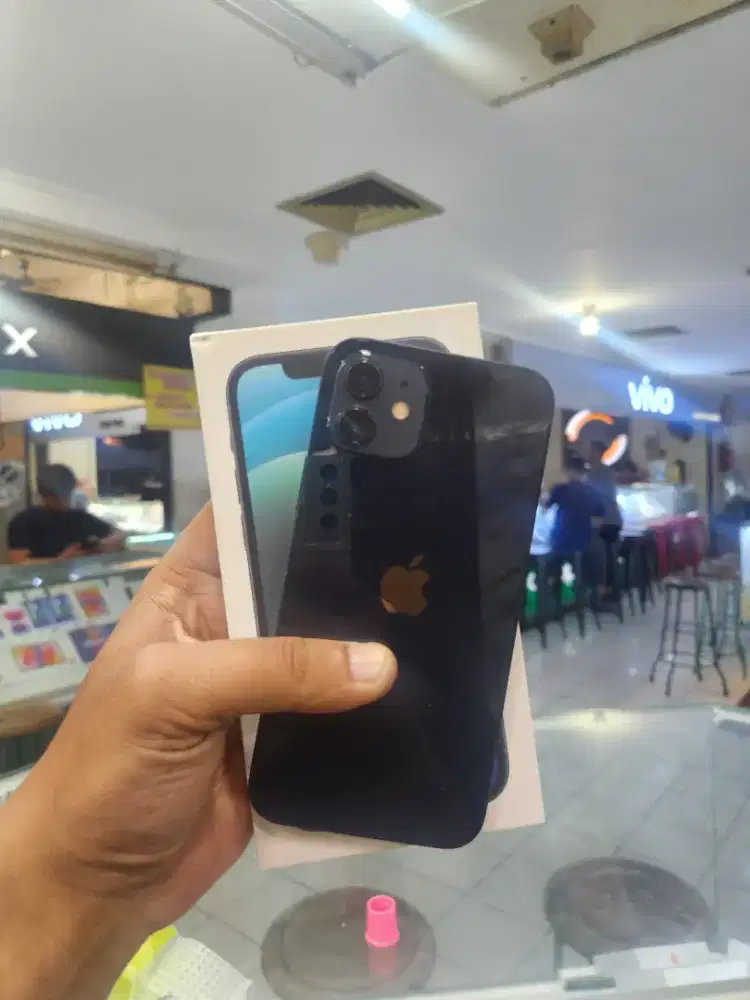IPhone 12 64gb Like New