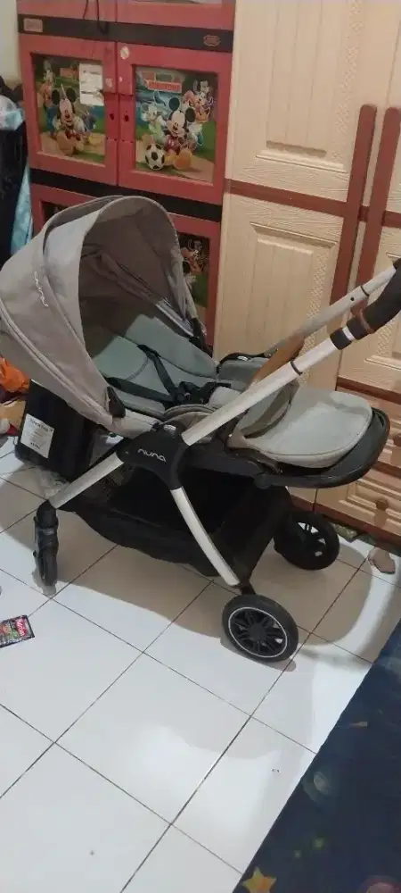 Stroller nuna triv