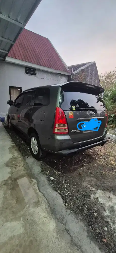Kijang Innova 2008