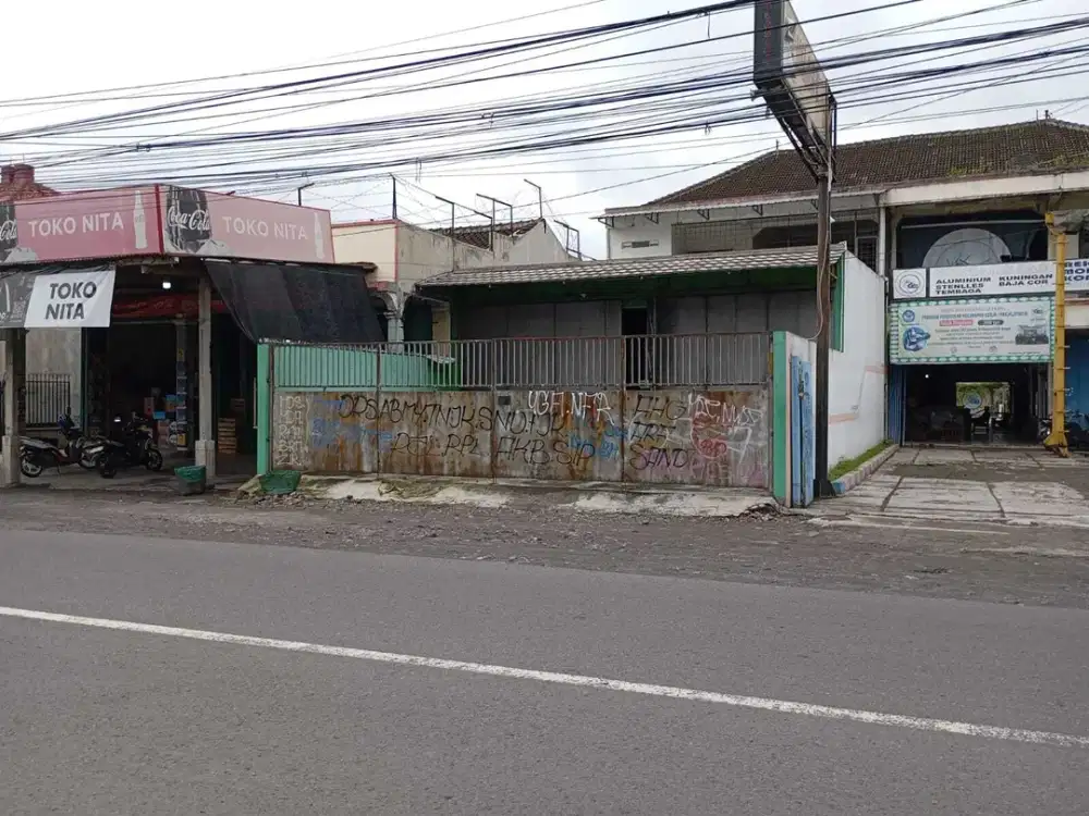 Ruko dijual di Jl Mangesti Raya Gentan Baki Sukoharjo dekat perumahan