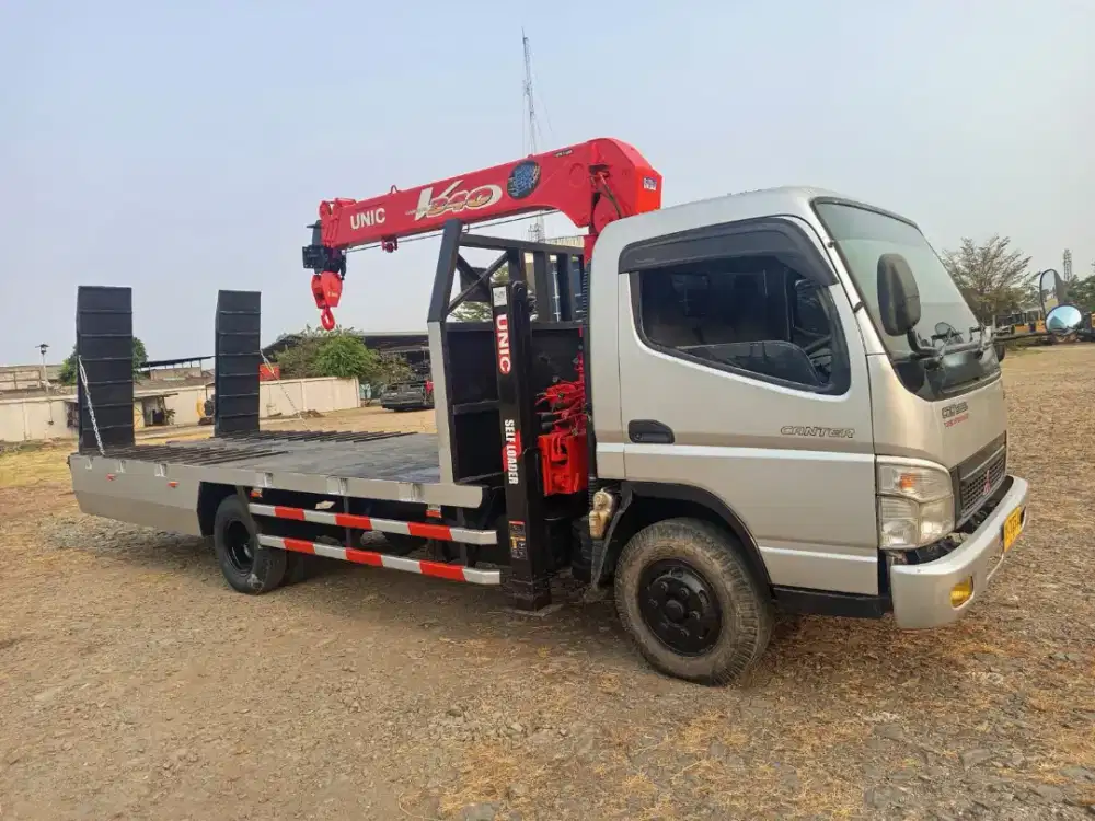 Truck crane selfloder crane canter 136 hdl thn 2014