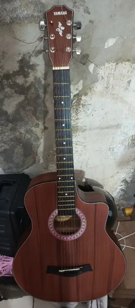 Gitar yamaha fg 225