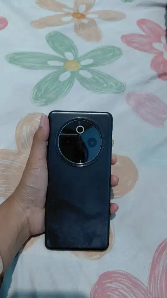 IQOO Z10 5G RAM 12/512 GB SECOND (NEGO)