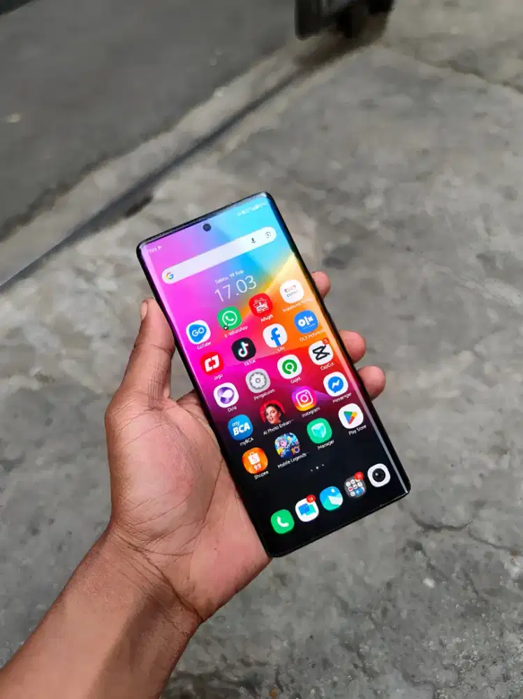 Vivo v30e 5G fulset NFC layar lengkung mantap