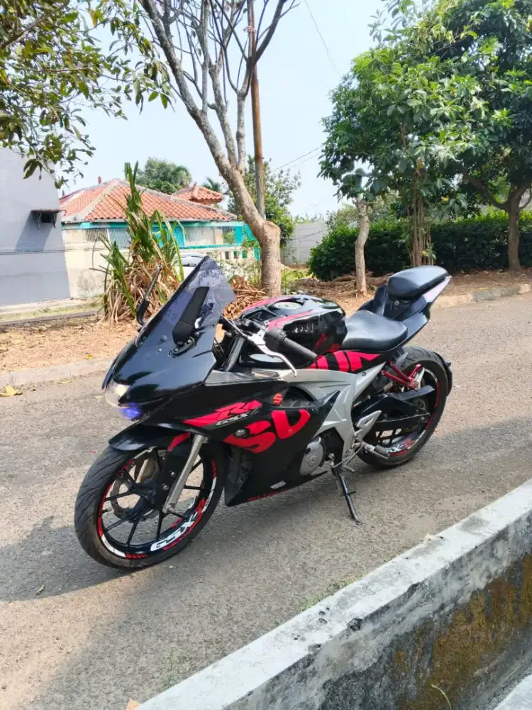 SUZUKI GSX R 150 Keyless