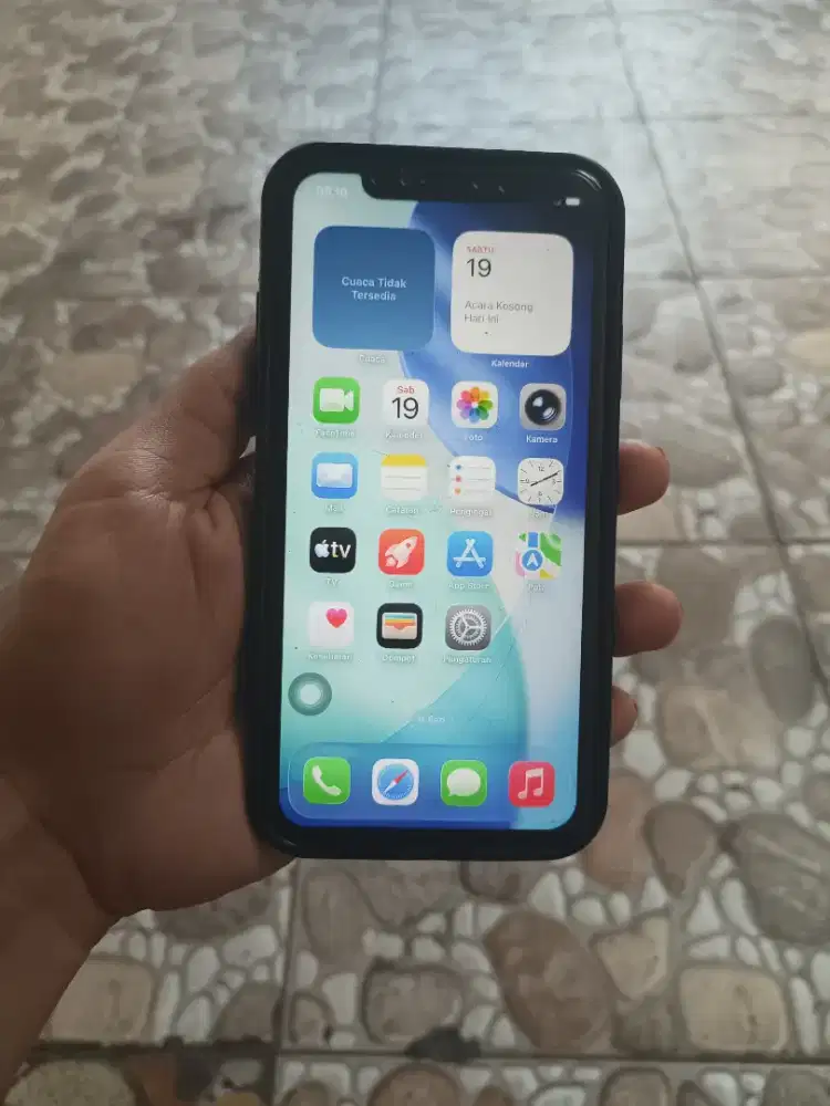iPhone 11 64gb wifi only no riset