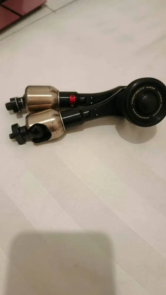 Articulating arm
