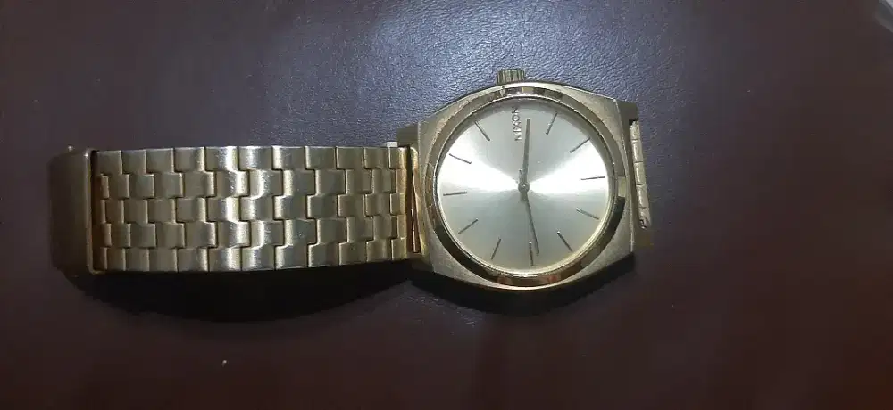 Jam tangan nixon