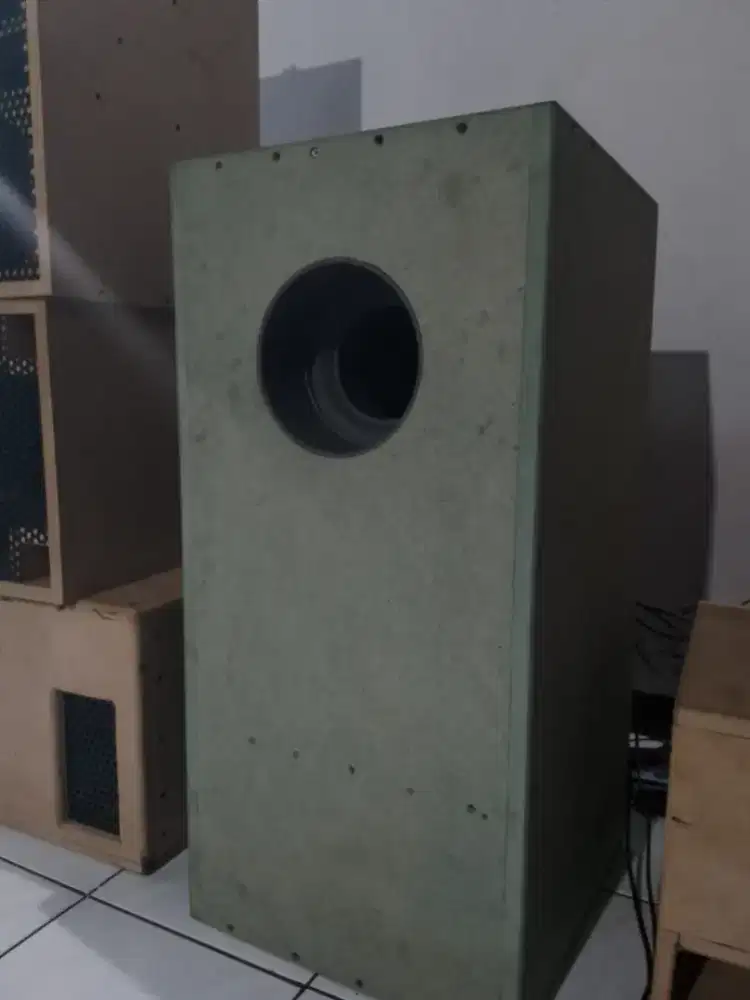 Subwoofer bazoka 10 inch big bass mantap