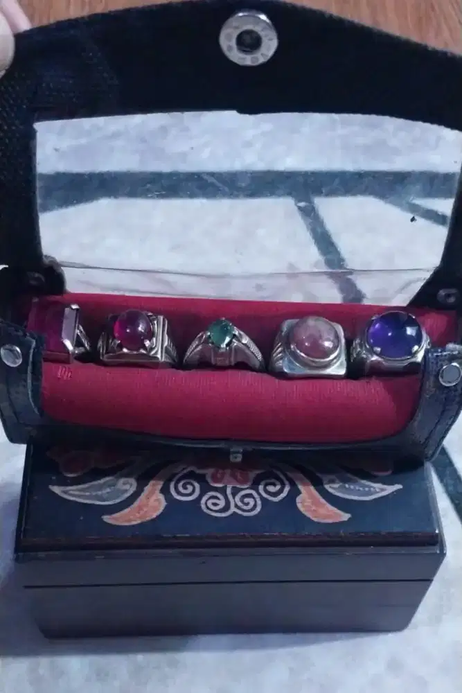 5 Cincin Permata