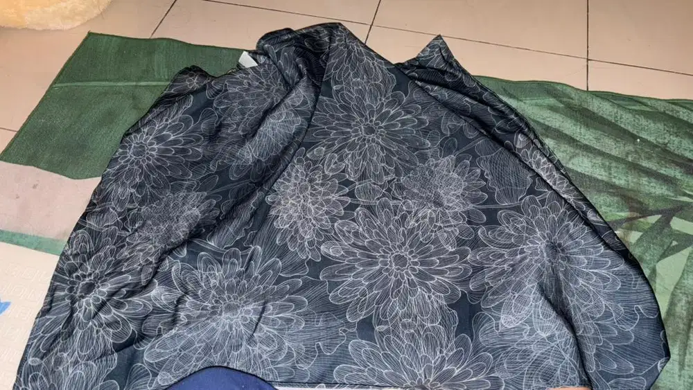 Cottonseeds Nursing Cover