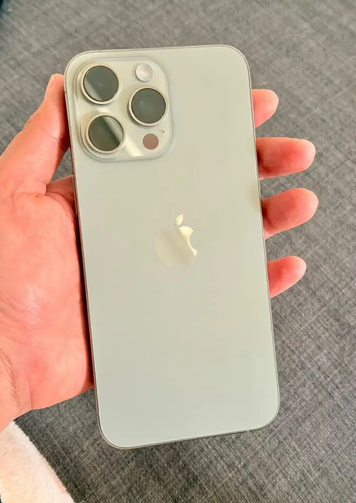 Dijual iPhone 15 Promax 1Tb Beacukai