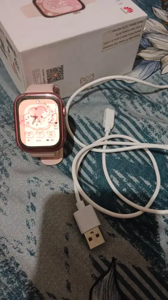 Di Jual Preloved Smart watch merk Huawei watch fit 3 ORI warna pink