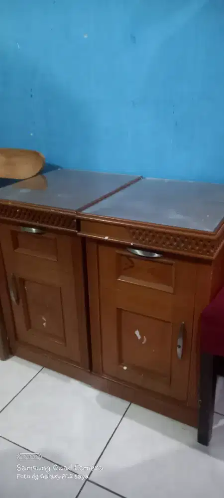 Buffet rak lemari kayu