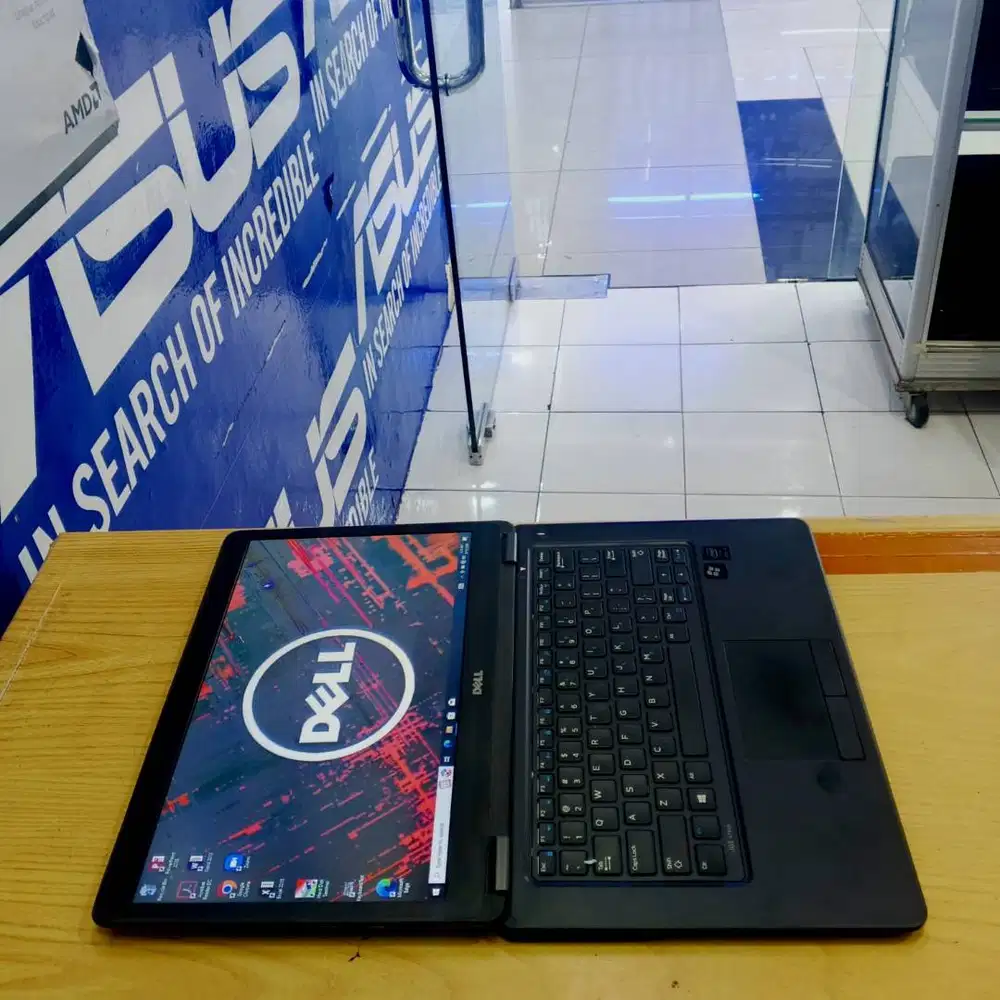 DIJUAL SIAP KERJA LAPTOP DELL LATITUDE E7450 CORE i5 RAM 8GB SSD 128GB