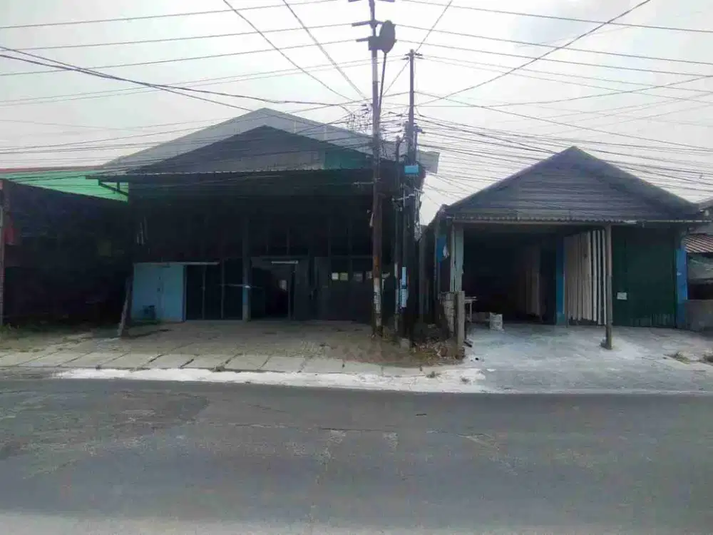 Gudang Workshop di Pinggir Jalan Raya, Tarumajaya, Bekasi