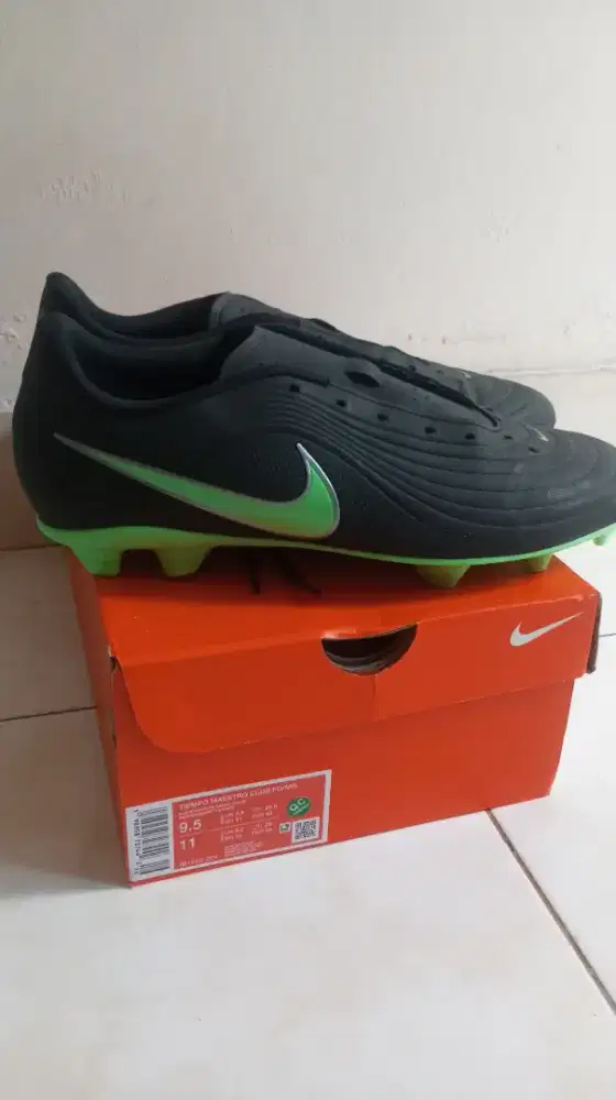 Sepatu Bola Pria NIKE TIEMPO MAESTRO CLUB FG/MG 2026
