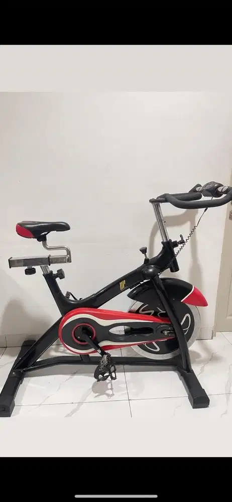 Sepeda Olahraga Statis Indoor Spinning Bike Murah Siap Gowes