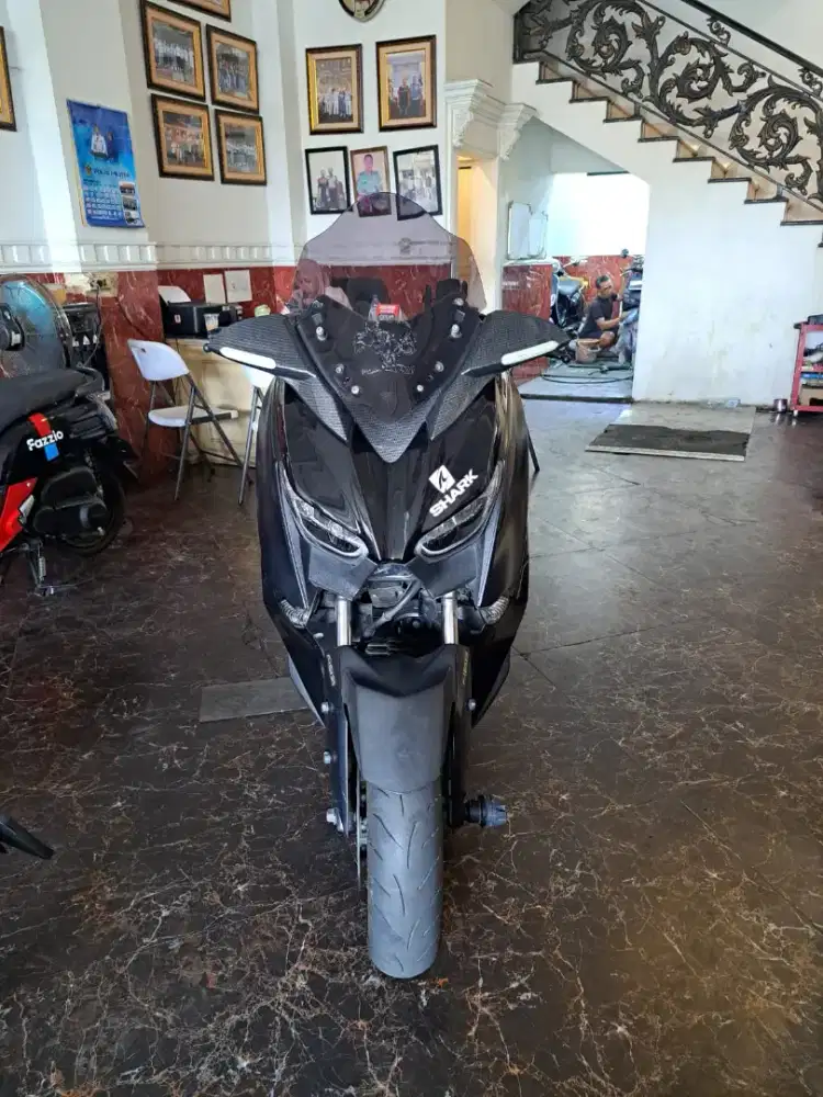 DIJUAL CEPET LAGI BU XMAX 250CC TH 2021 MESIN ADEM SURAT LENGKAP MURAH