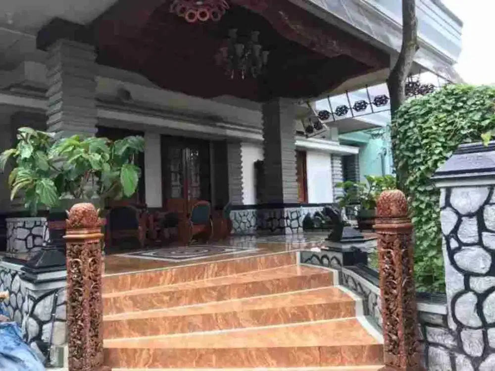 RUMAH MEWAH AREA DAGO BAWAH SULTAN AGUNG TRUNOJOYO