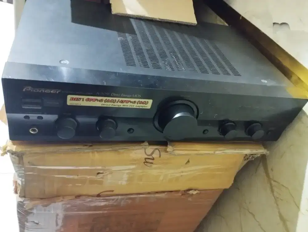 Amplifier pioneer A 209