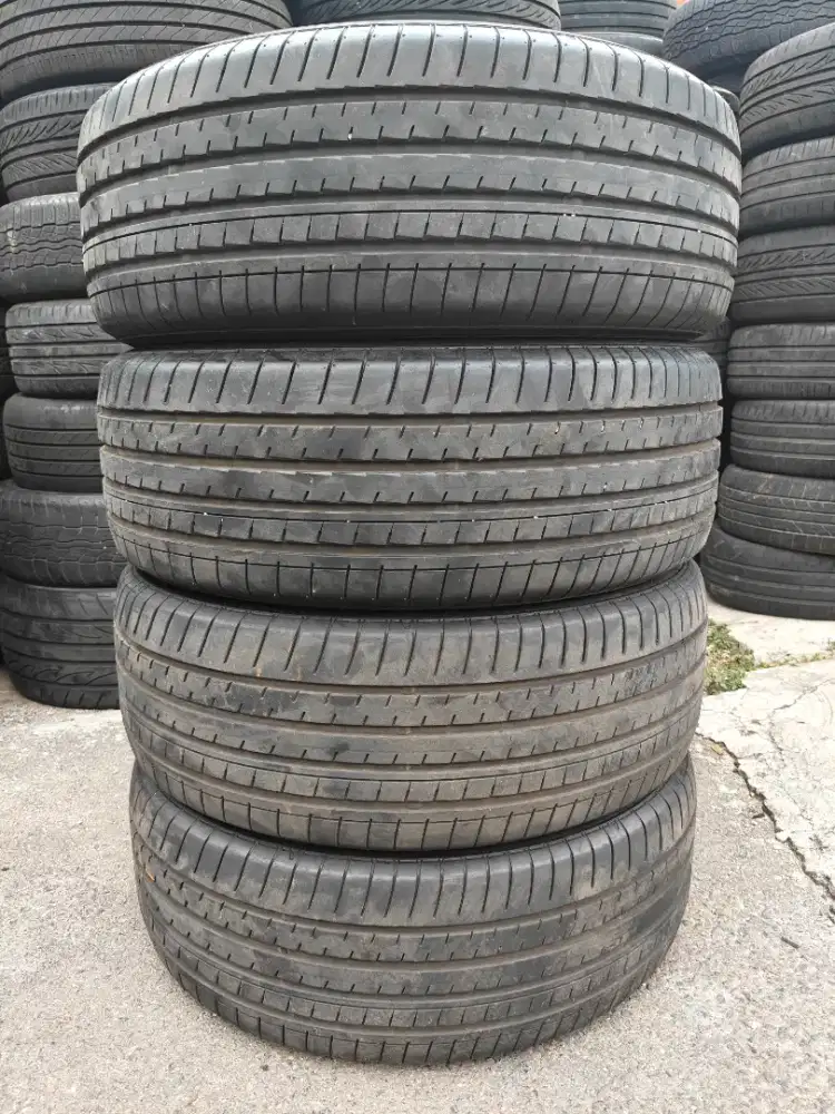 Jual ban copotan mrek Yokohama Advan v61 ukuran 235 60 R18 kond 90% 4