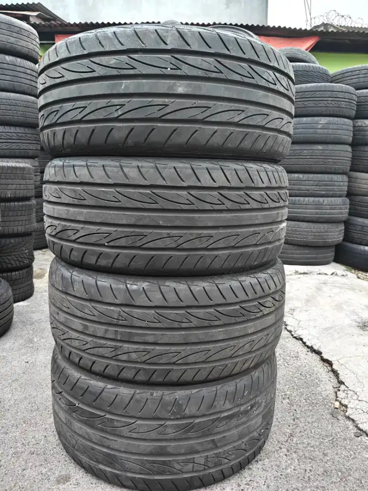 Jual ban copotan mrek Yokohama fleva ukuran 275 35 19 depan 245 40 R19