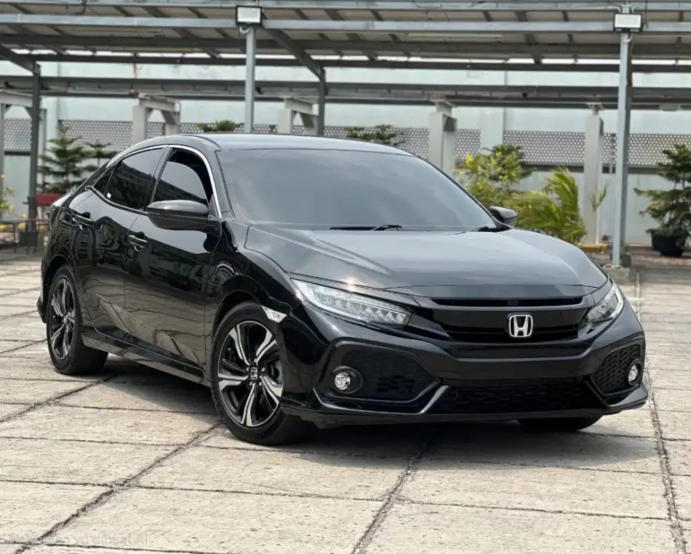 Honda Civic Hatchback 2018 AT