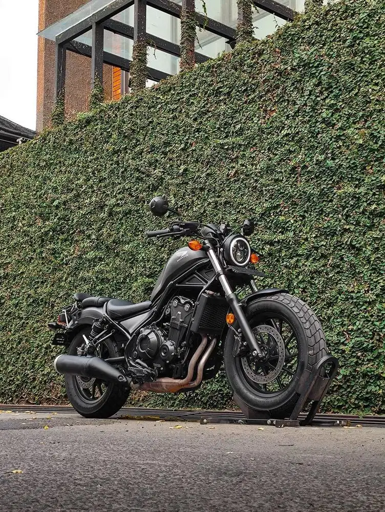 Honda Rebel 500 tahun 2019 Low Odo Mulus TT FP GRAY DOFF Like New