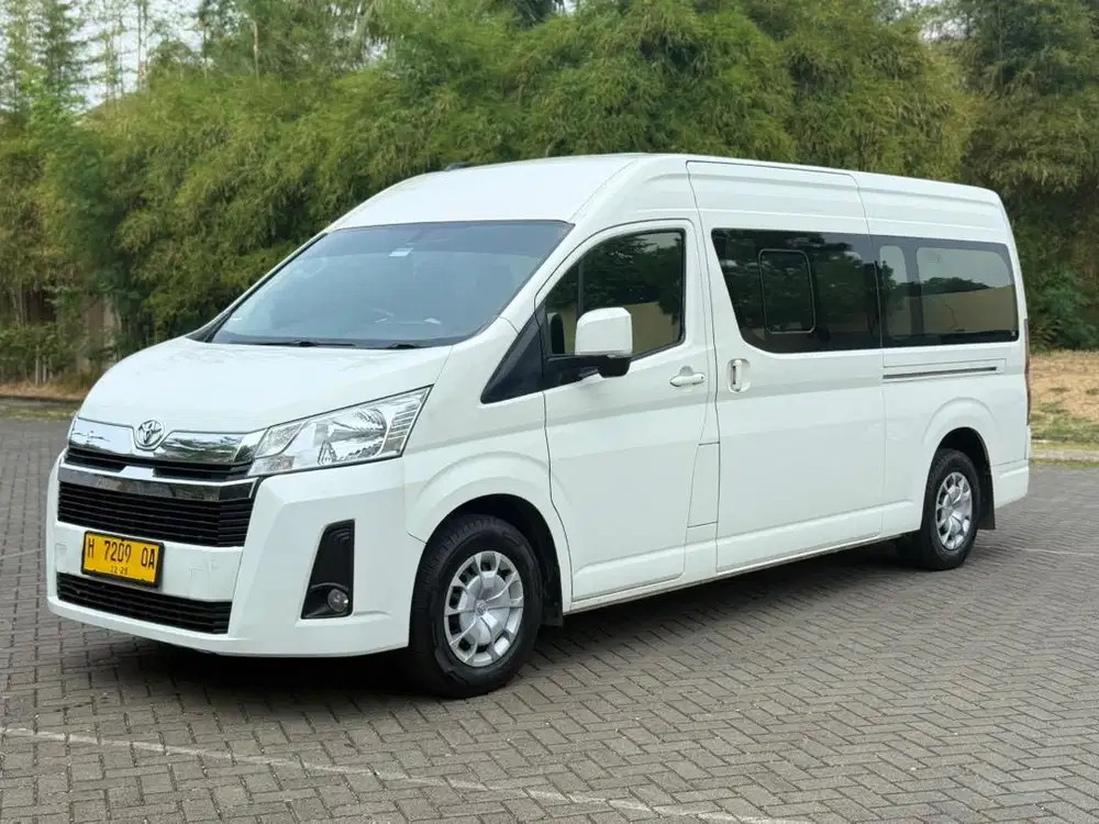 TOYOTA HIACE PREMIO 2.8 DIESEL 10 SEAT TH 2023 SIAP PAKAI