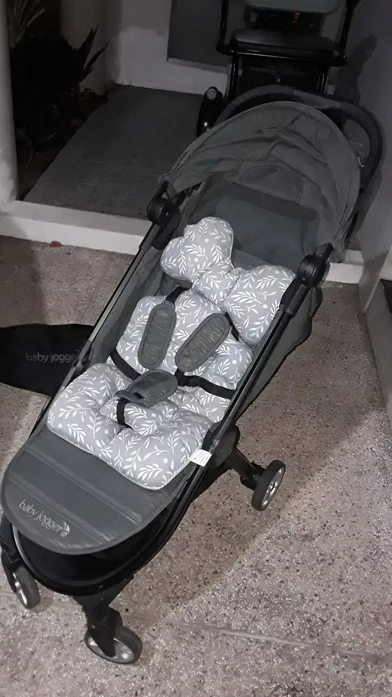 Baby joger stroler