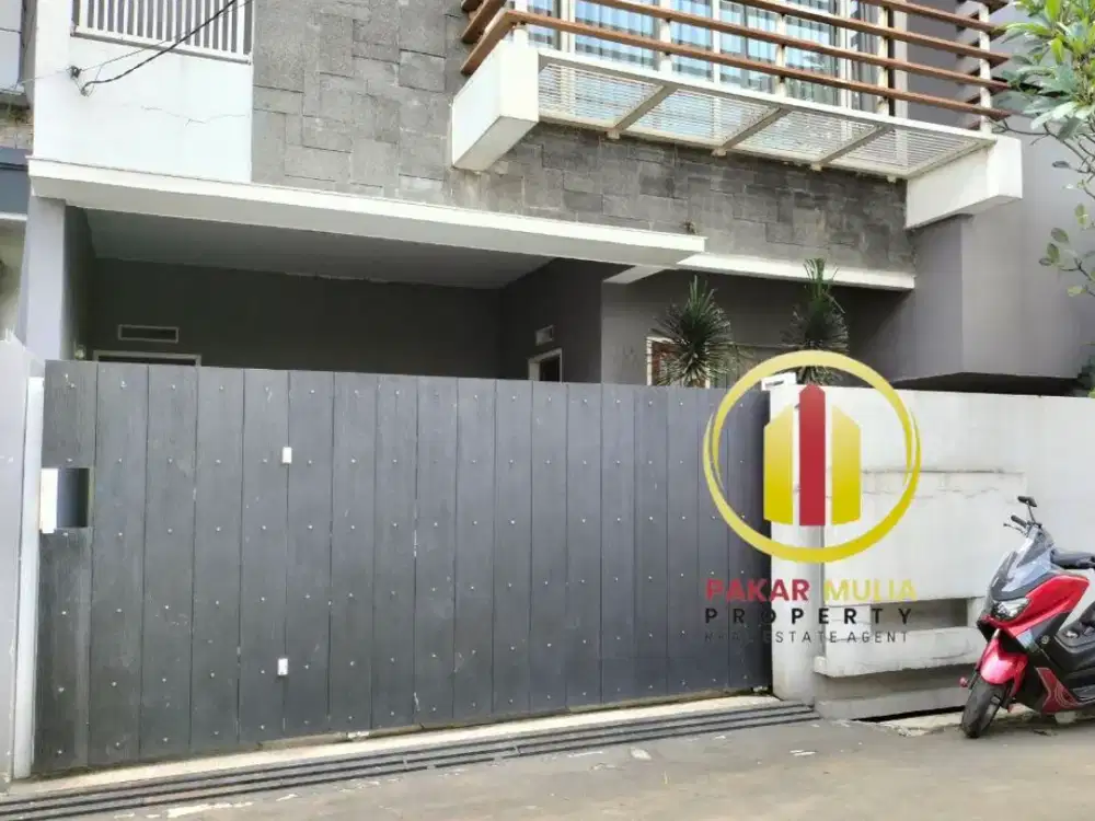 Dijual Rumah mewah minimalis di Suryalaya buah batu Bandung