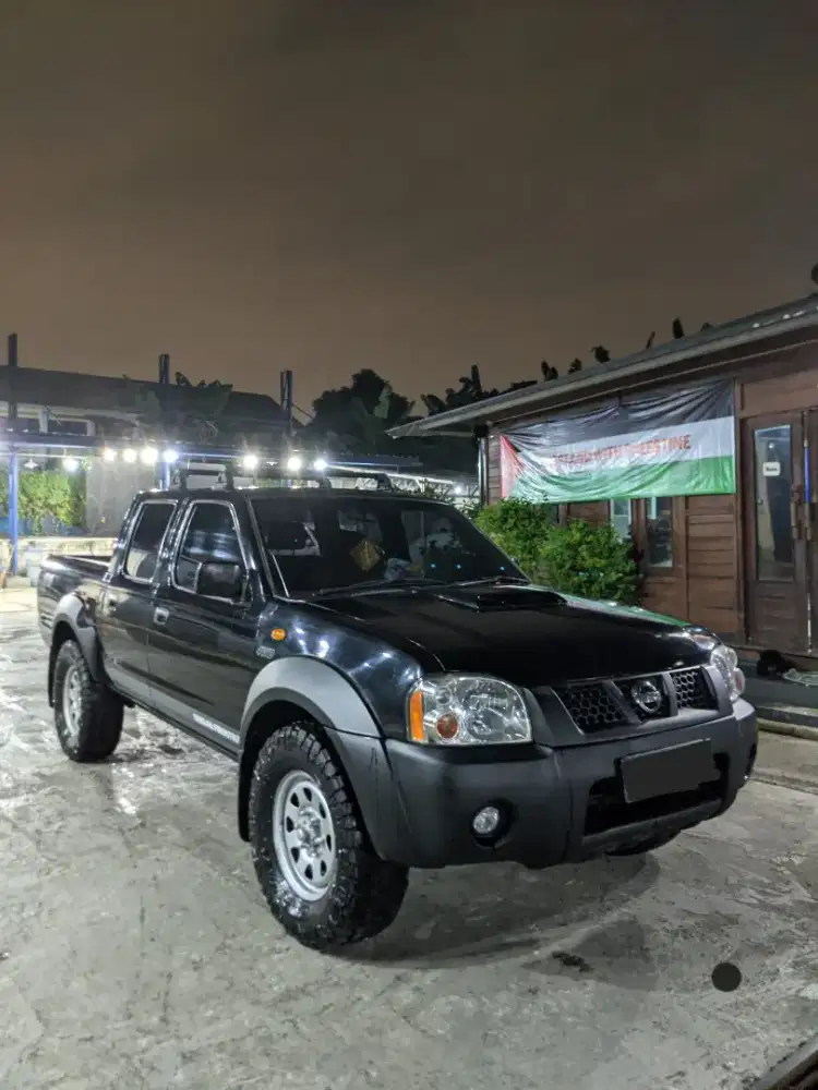 Nissan Frontier NP300