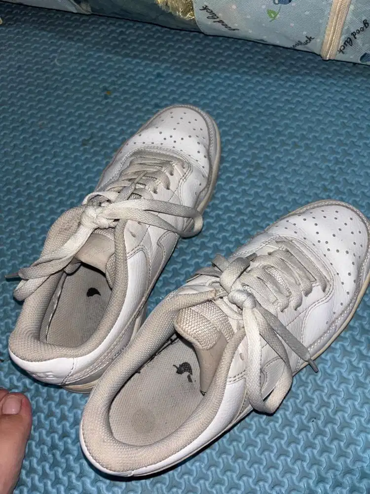 Sepatu Nike Court Vietnam