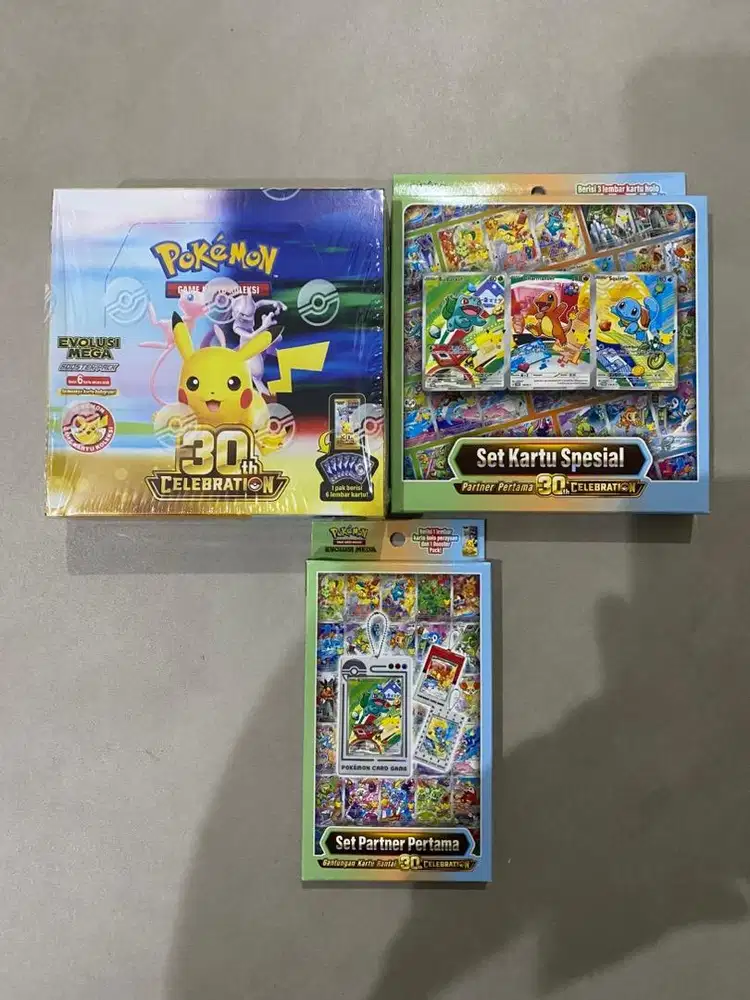 Paket Kolektor Muda TCG Kartu Pokemon 30th 30 Tahun