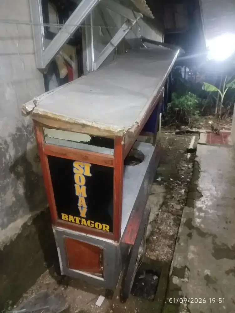 Gerobak dorong siomay Batagor