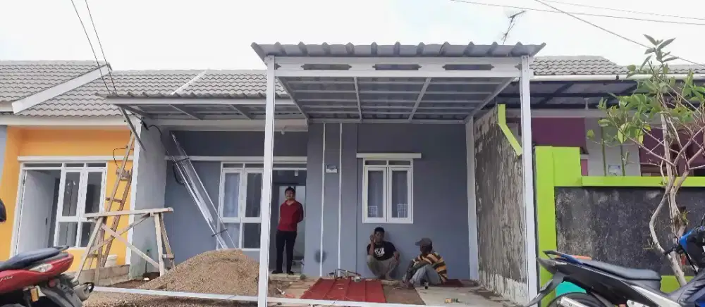 Pasang kanopi baja ringan