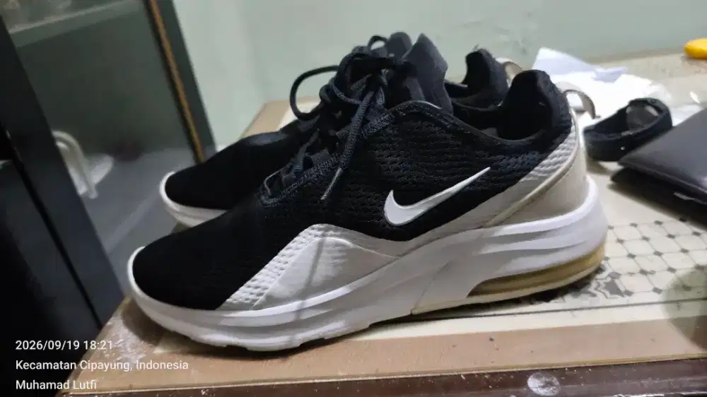 Nike air max runing size 42.5 insol 270 made in Vietnam kondisi 85%
